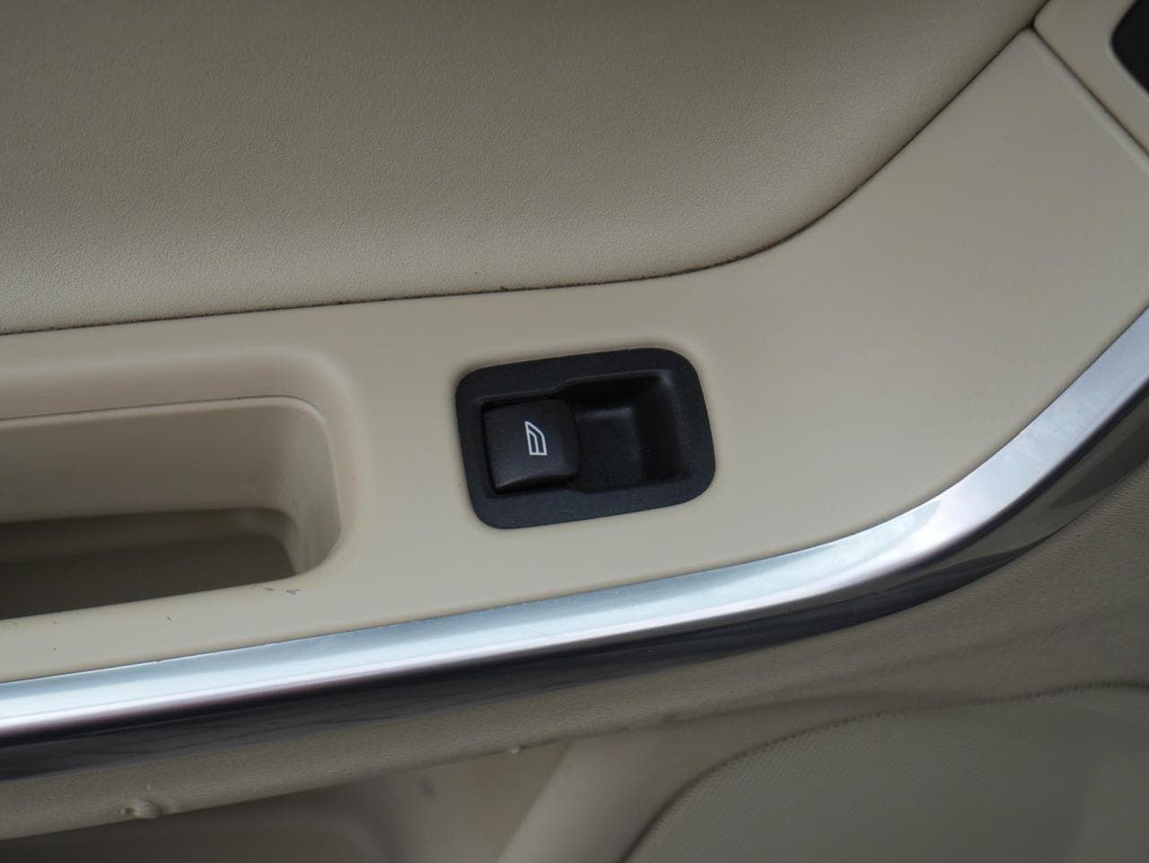 2011 Volvo V60 - 12