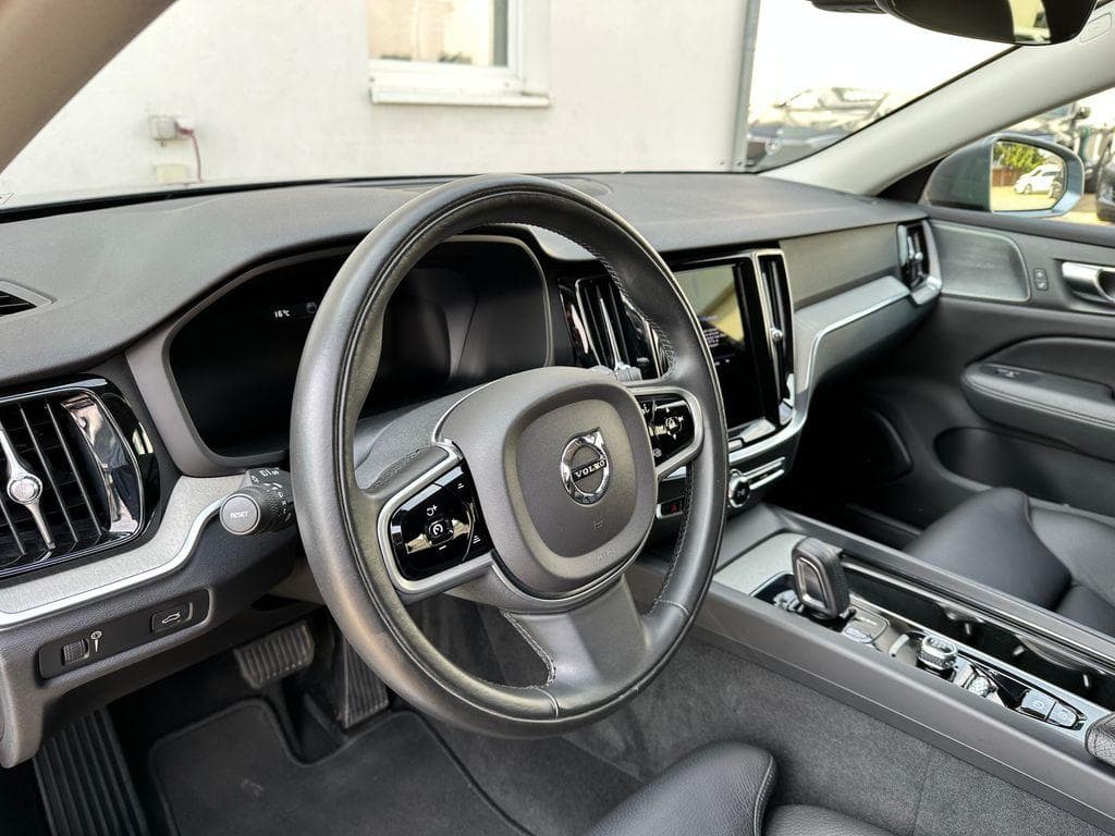 2021 Volvo V60 - 11