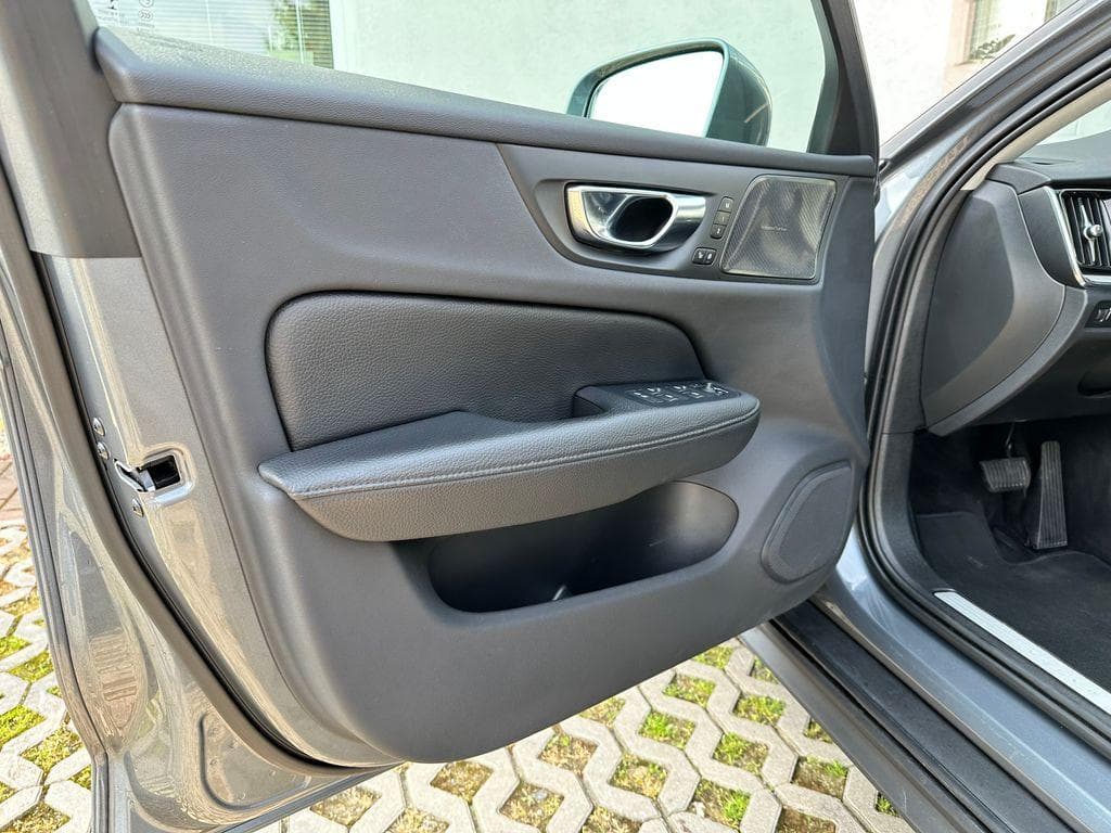 2021 Volvo V60 - 18
