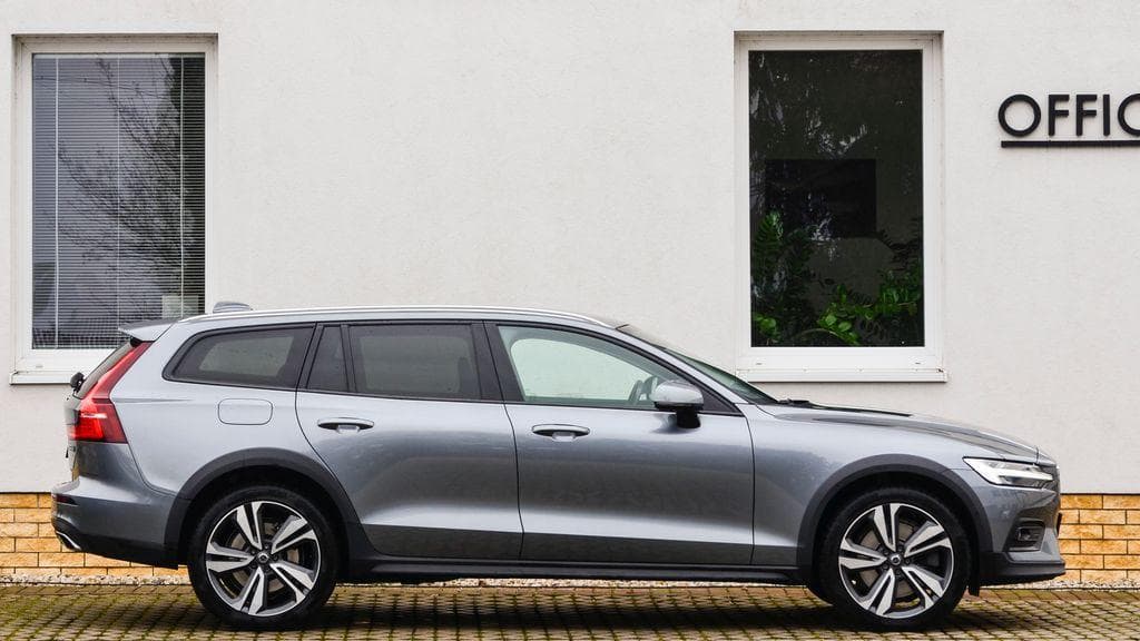 2021 Volvo V60 - 4