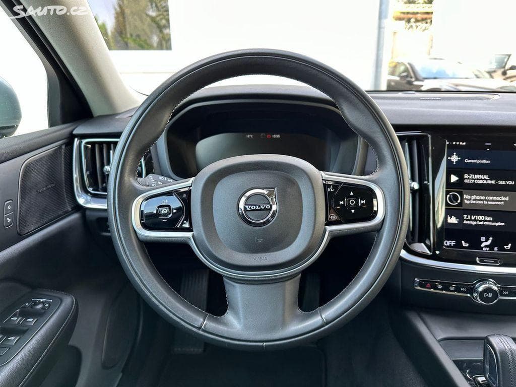 2021 Volvo V60 - 11