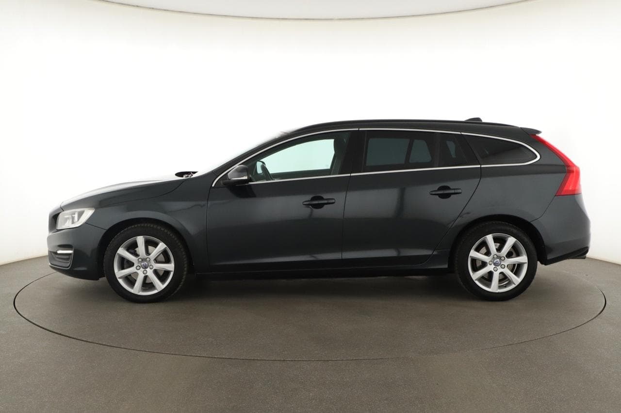 2016 Volvo V60 - 4