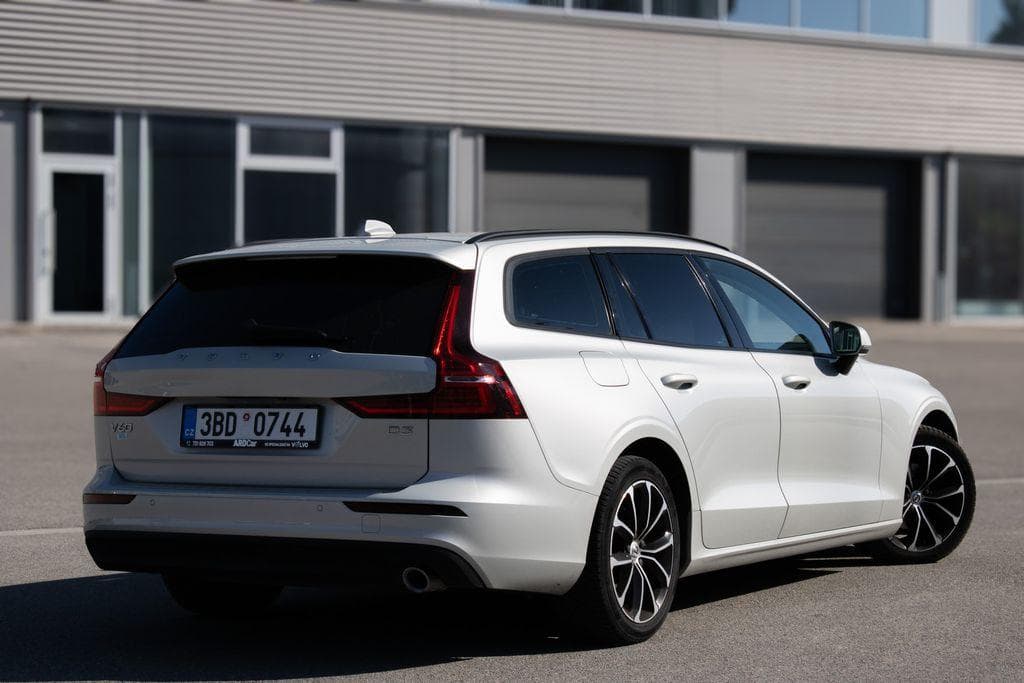 2018 Volvo V60 - 9