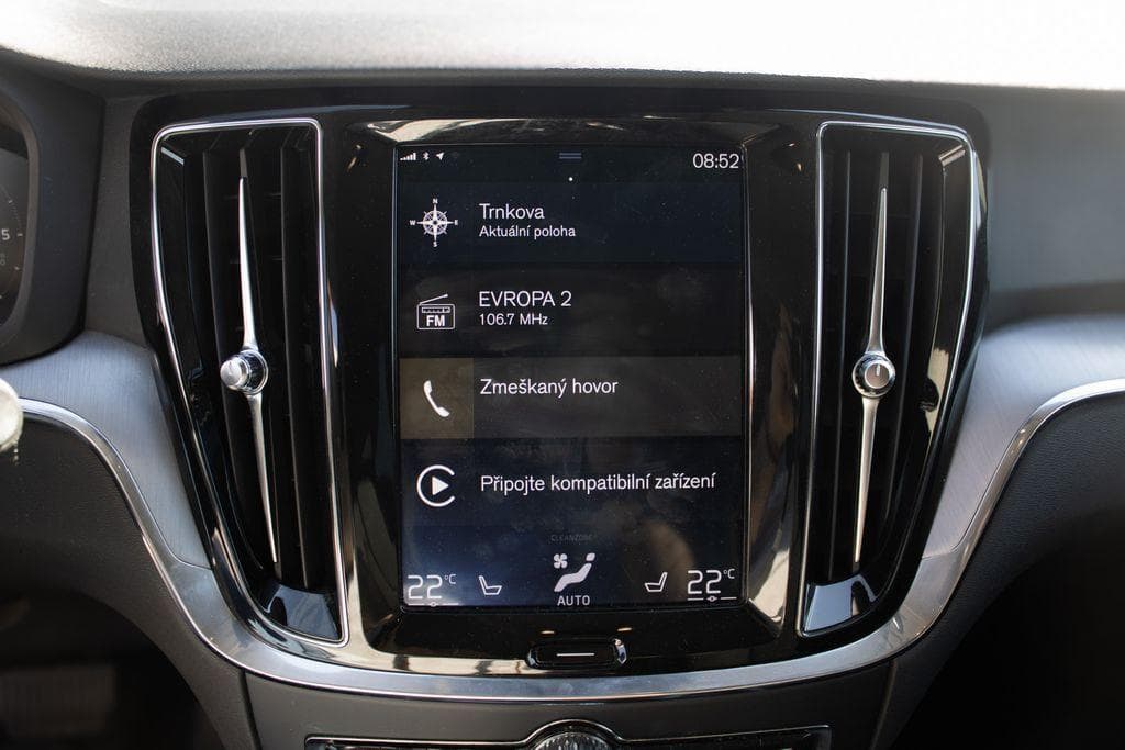2018 Volvo V60 - 30