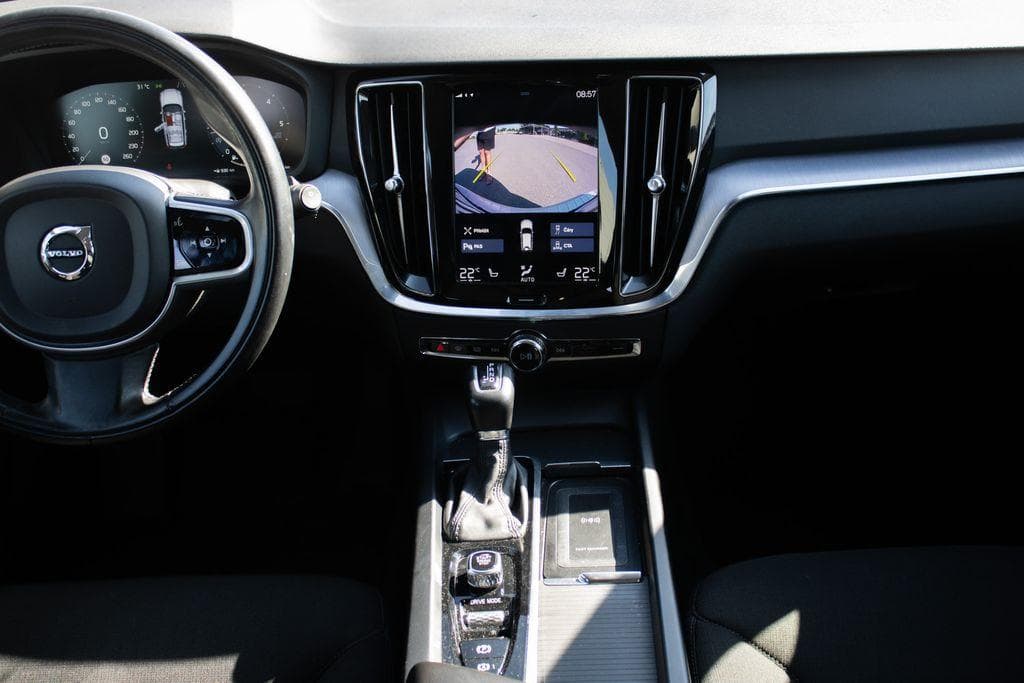 2018 Volvo V60 - 21