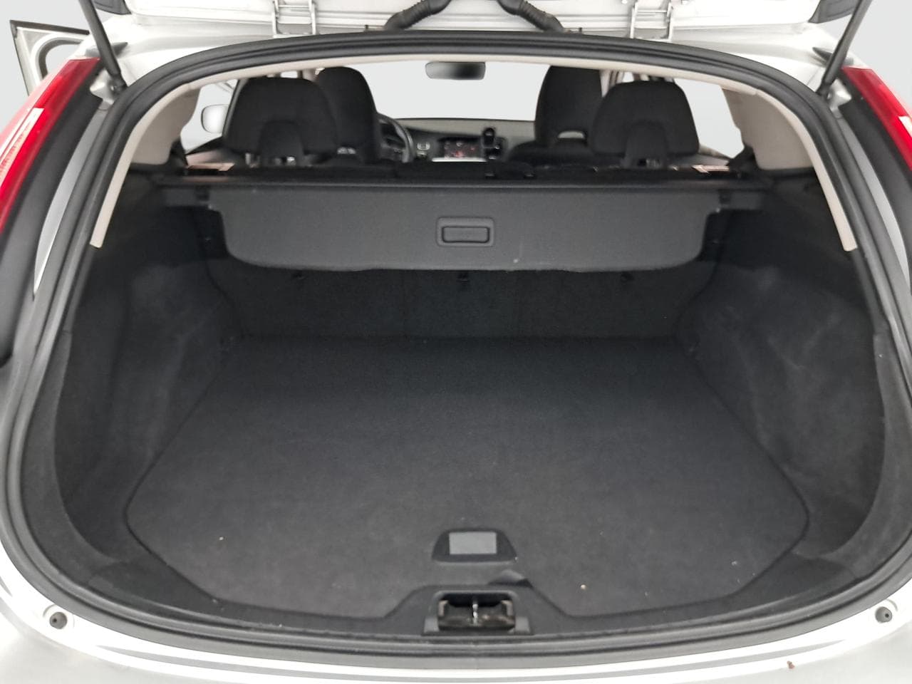 2017 Volvo V60 - 19