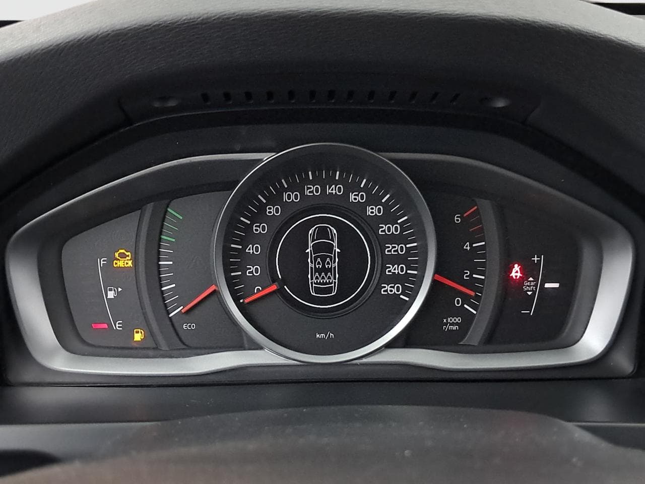 2017 Volvo V60 - 16