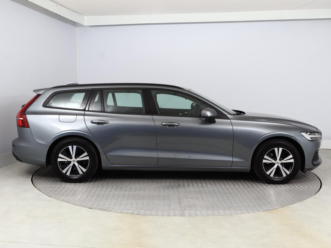 2019 Volvo V60 - 8