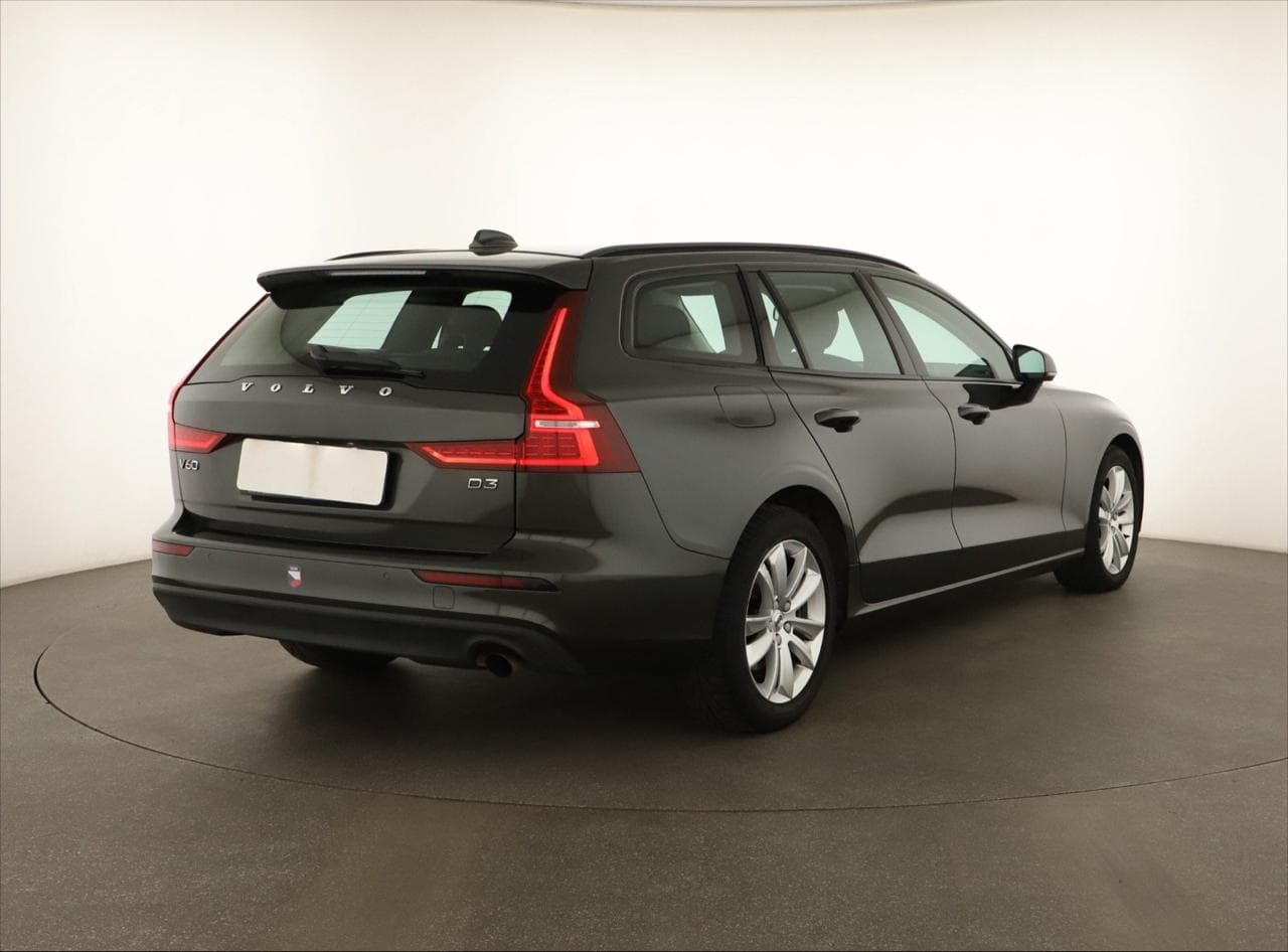 2020 Volvo V60 - 7