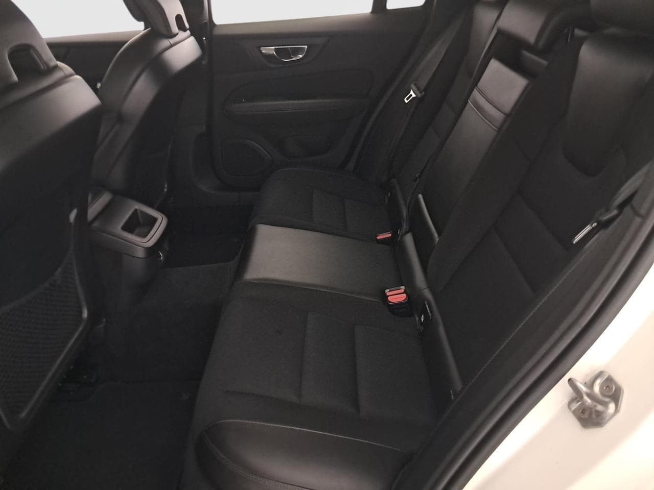 2019 Volvo V60 - 15