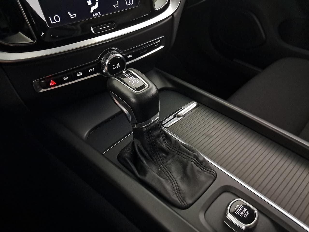 2019 Volvo V60 - 19