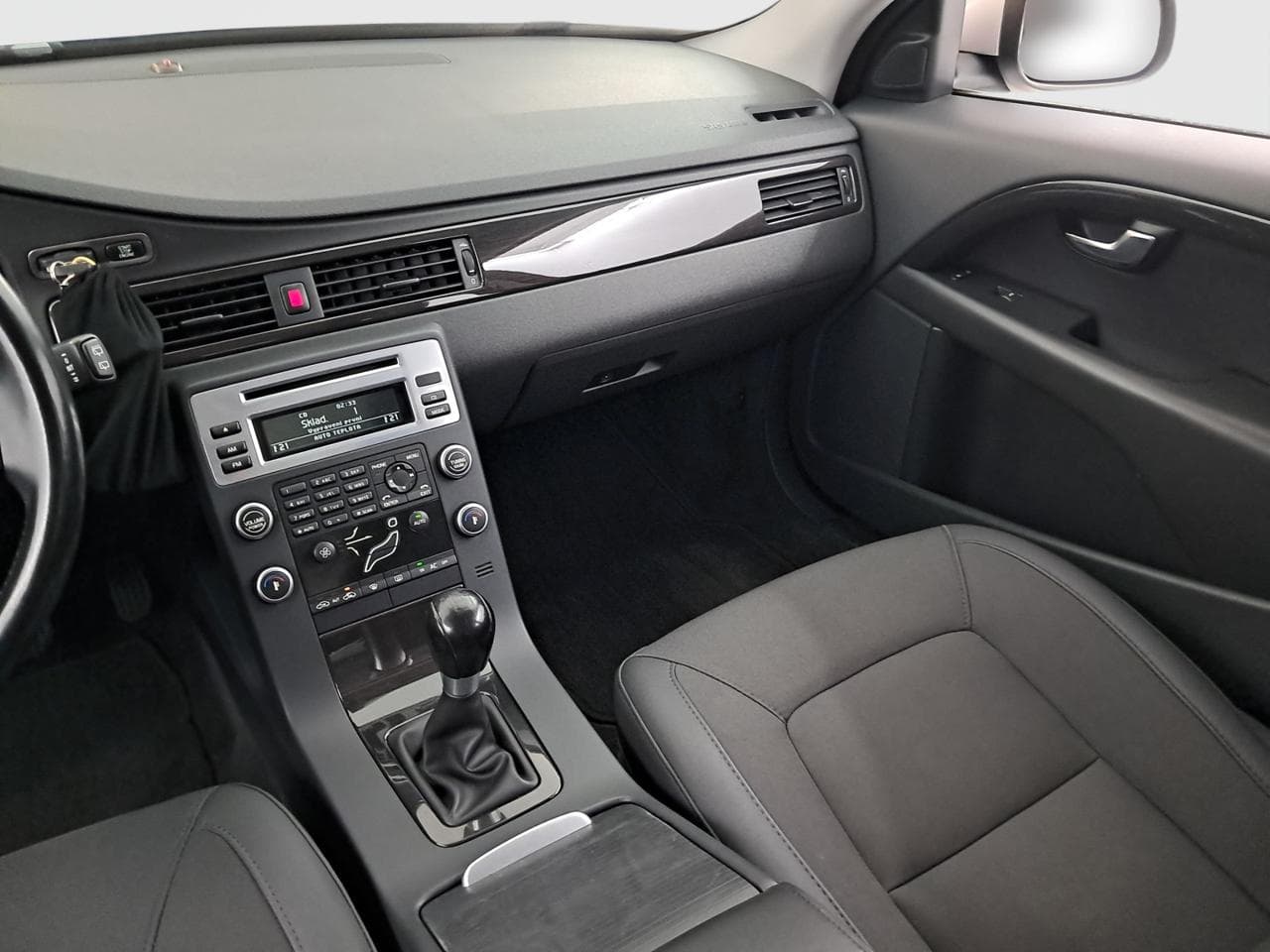 2011 Volvo V70 - 21