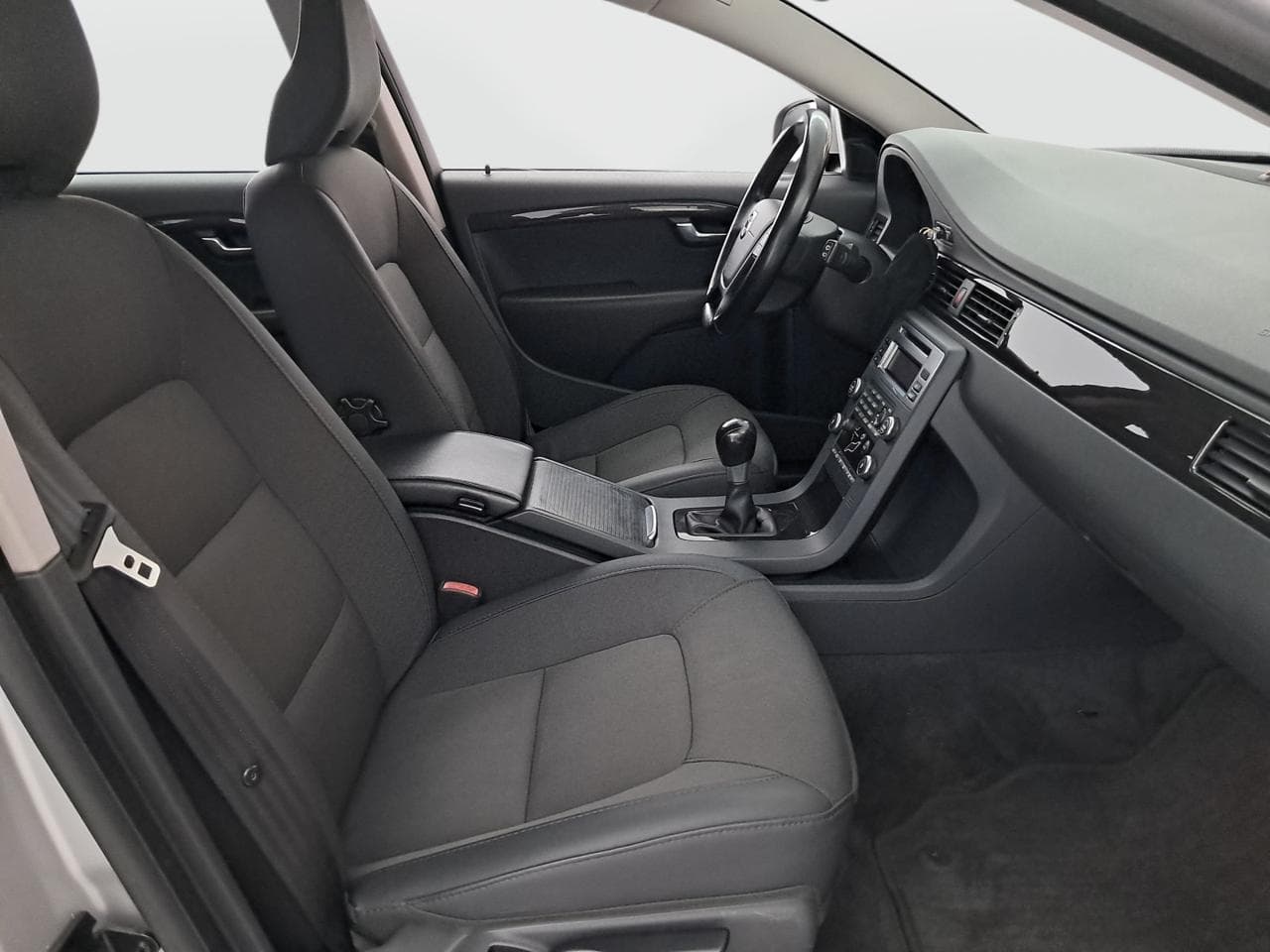 2011 Volvo V70 - 23