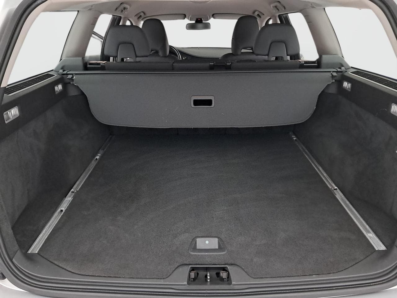 2011 Volvo V70 - 37