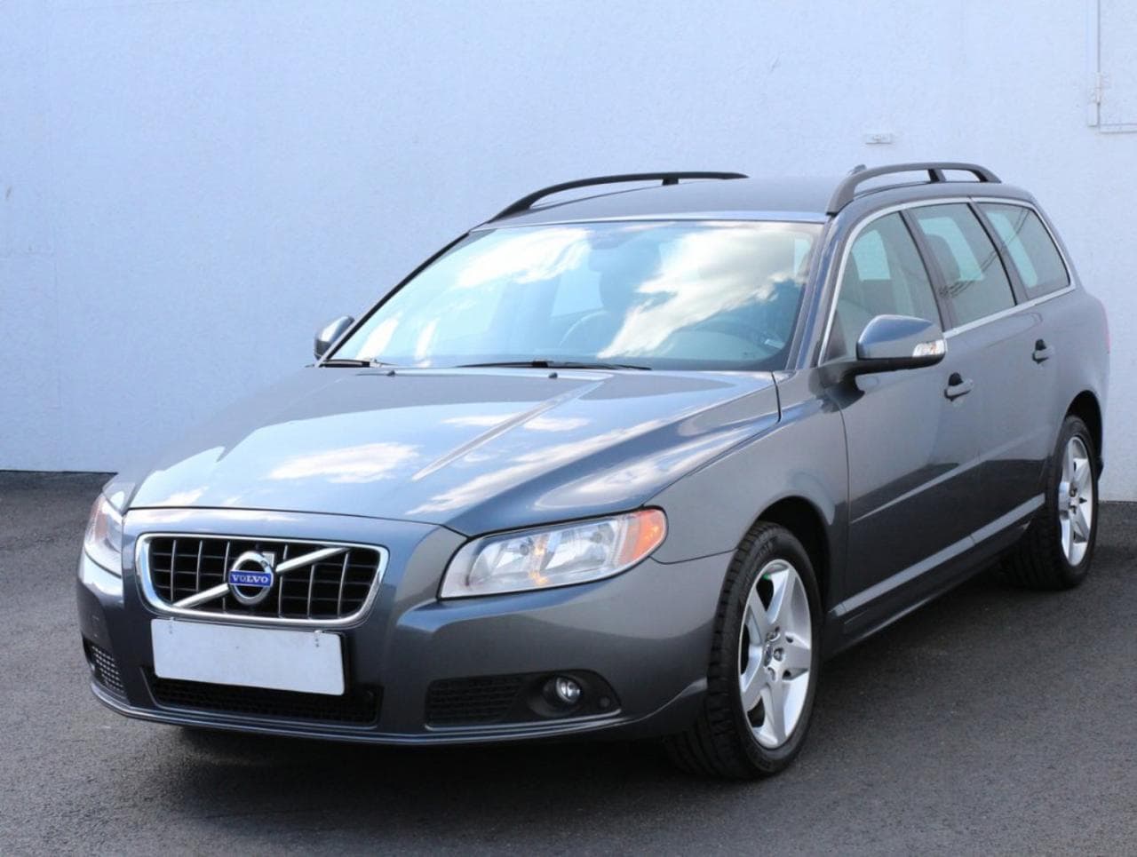 2010 Volvo V70 - 3