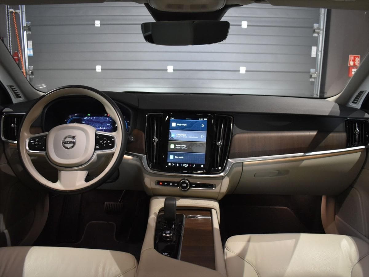 2021 Volvo V90 - 20