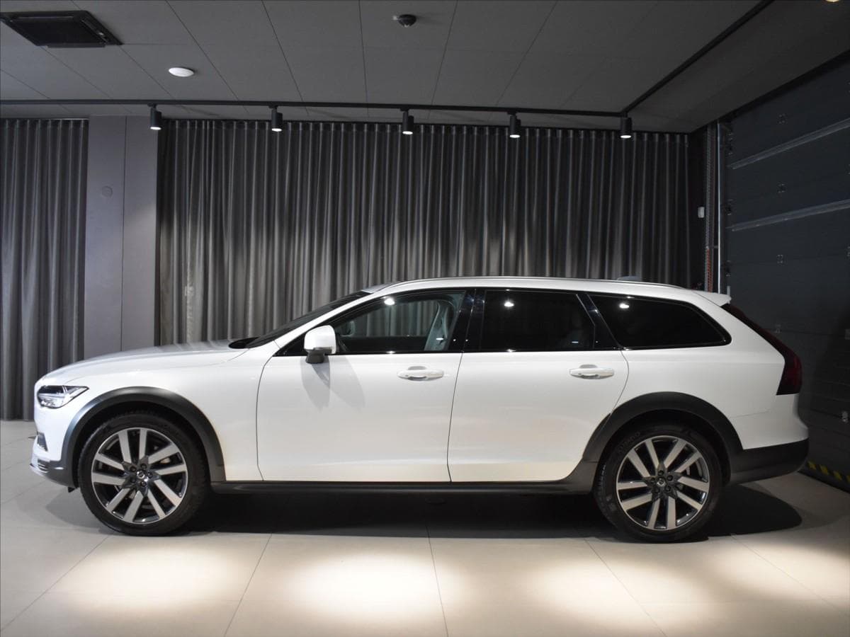 2021 Volvo V90 - 2