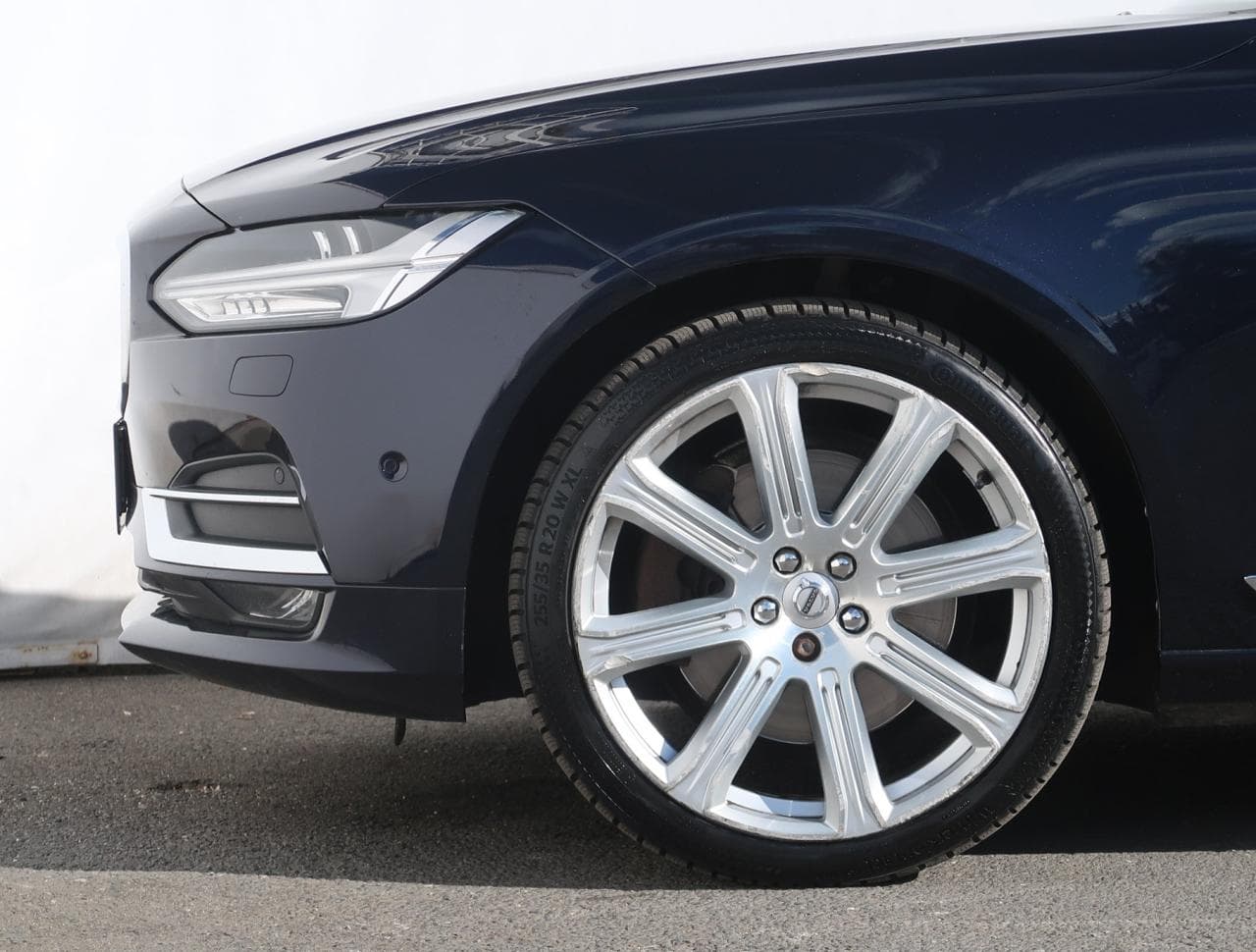2016 Volvo V90 - 31