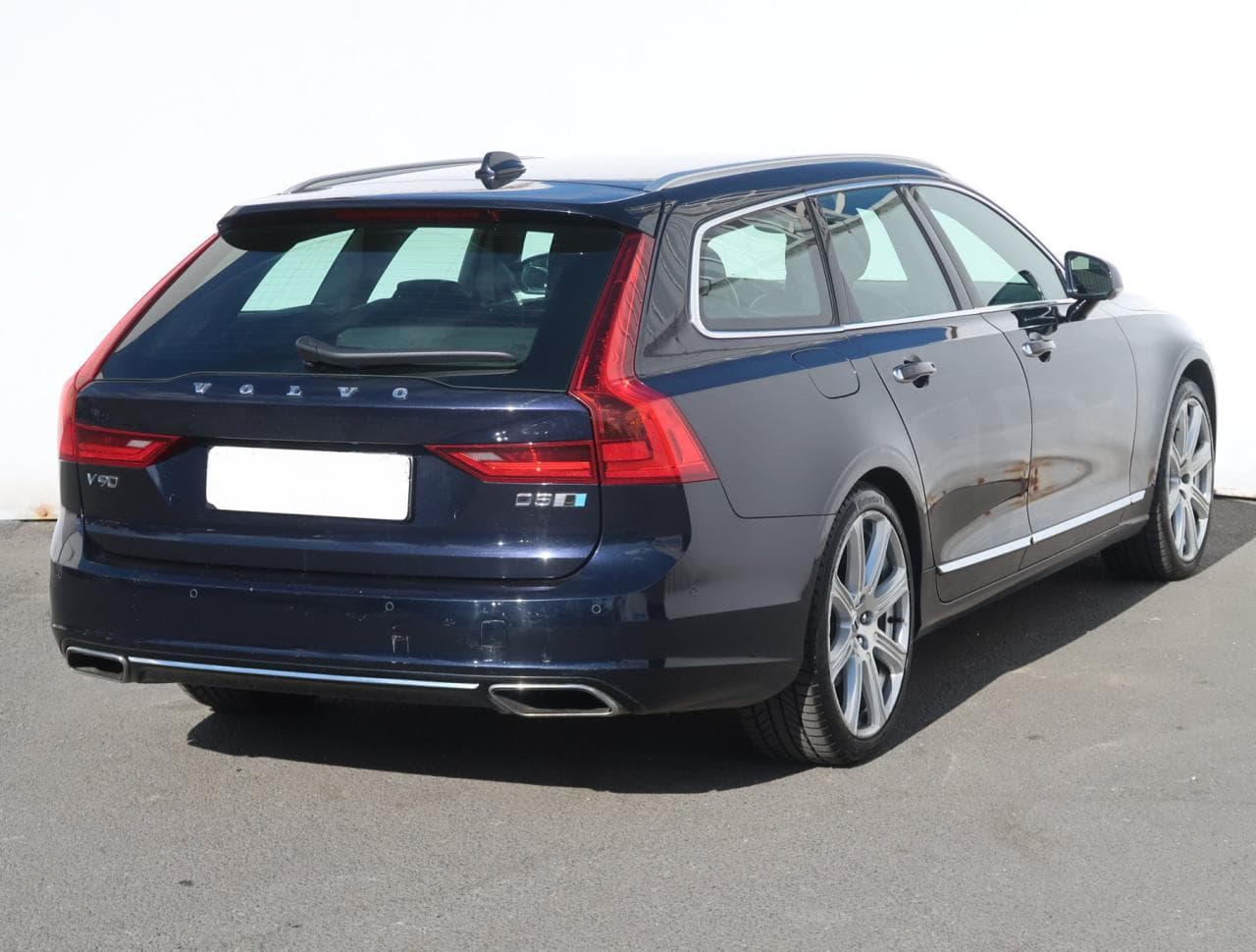 2016 Volvo V90 - 10