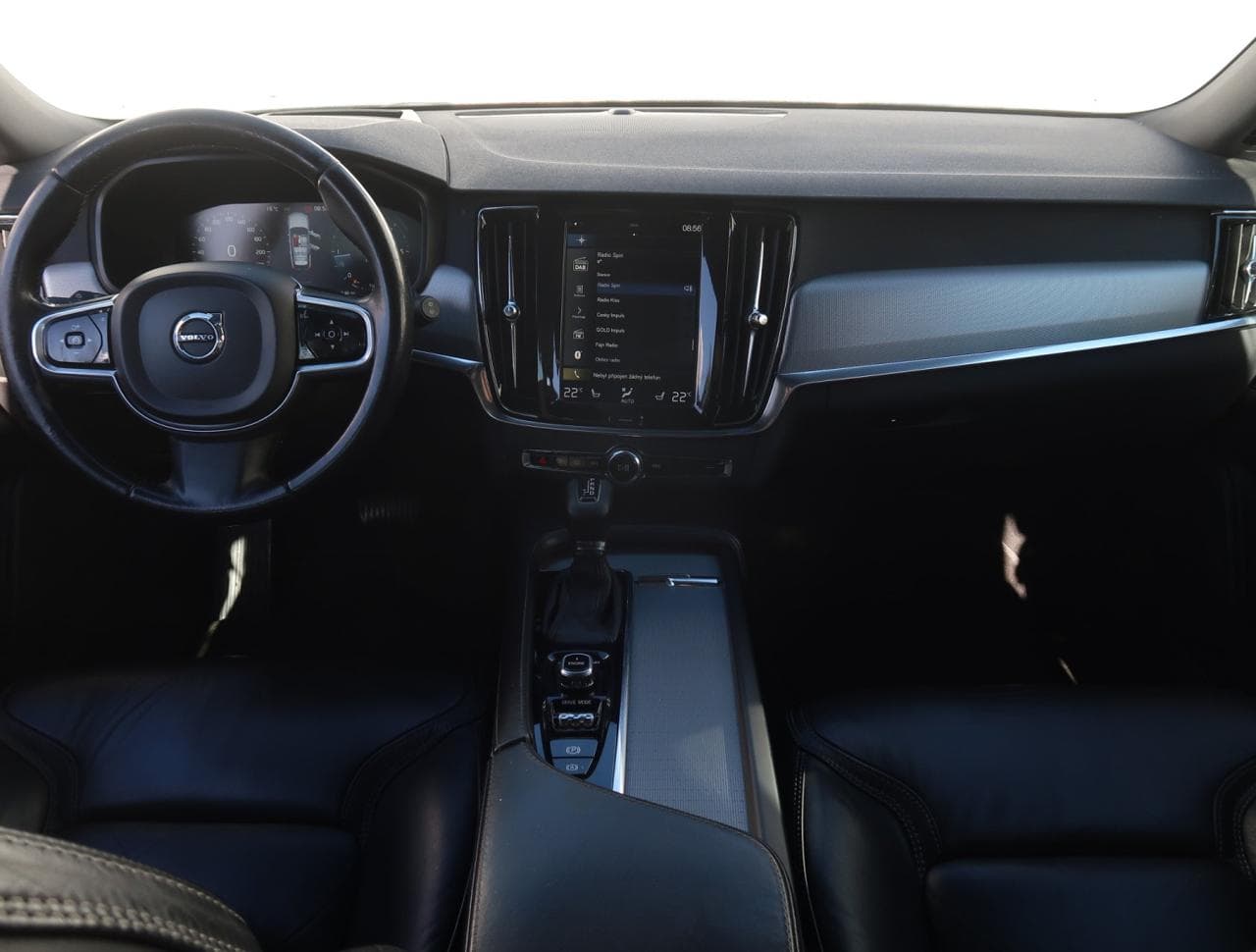 2016 Volvo V90 - 15