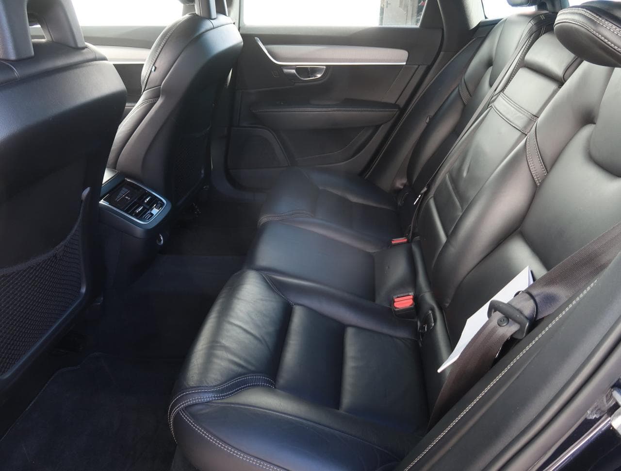 2016 Volvo V90 - 23