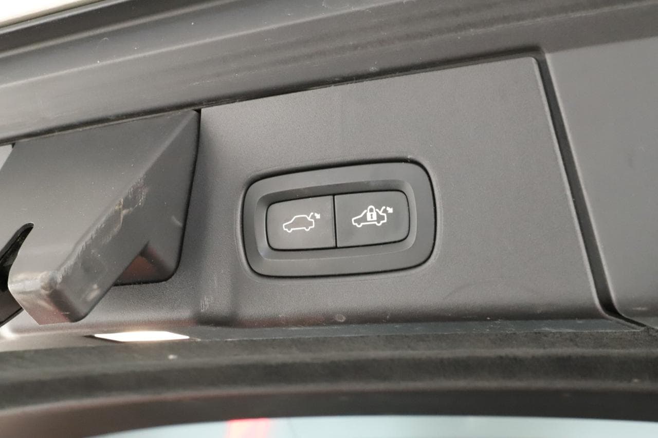 2017 Volvo V90 - 20