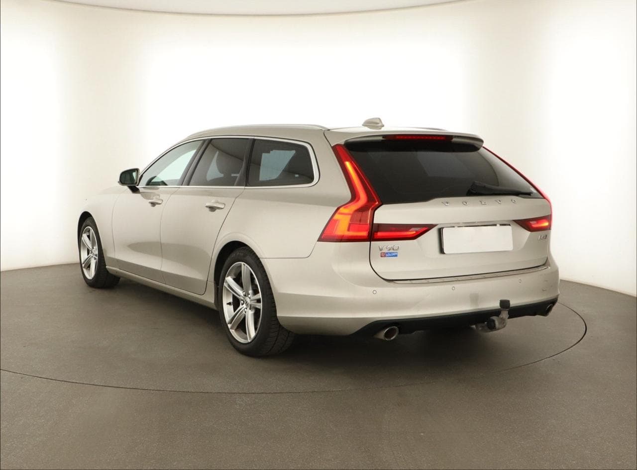 2017 Volvo V90 - 5