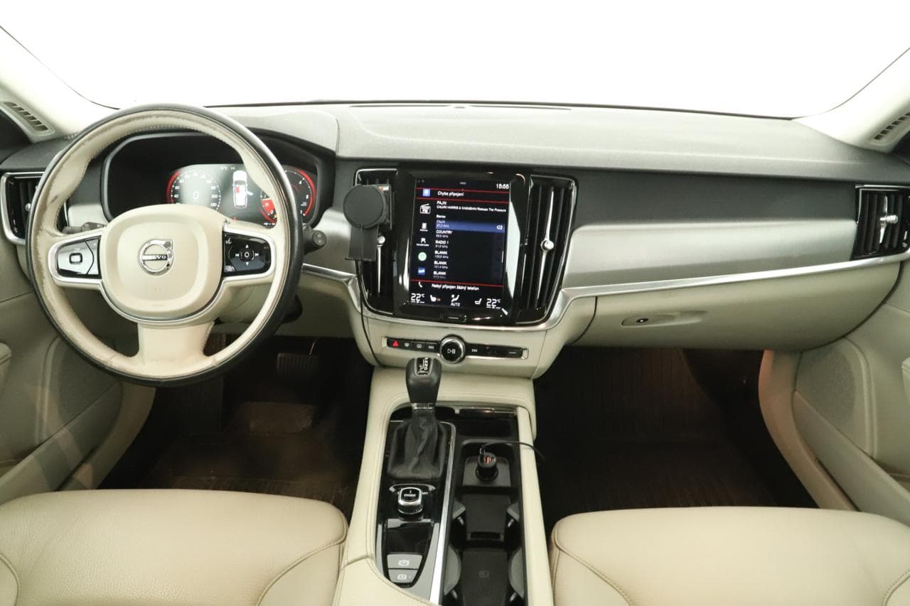 2017 Volvo V90 - 9