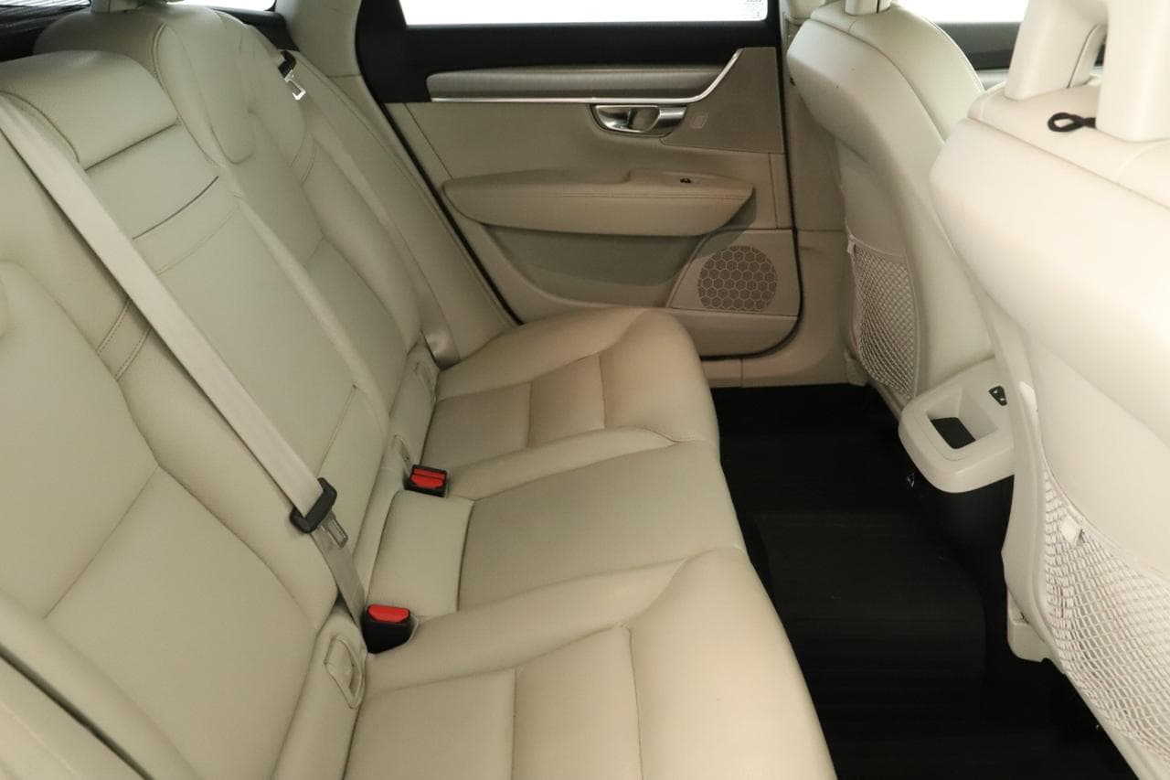 2017 Volvo V90 - 10
