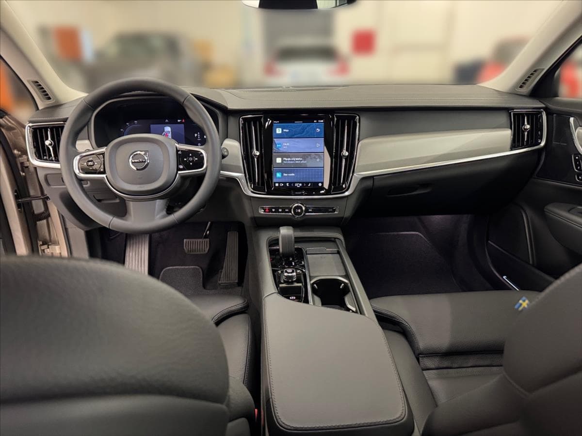 2023 Volvo V90 - 10