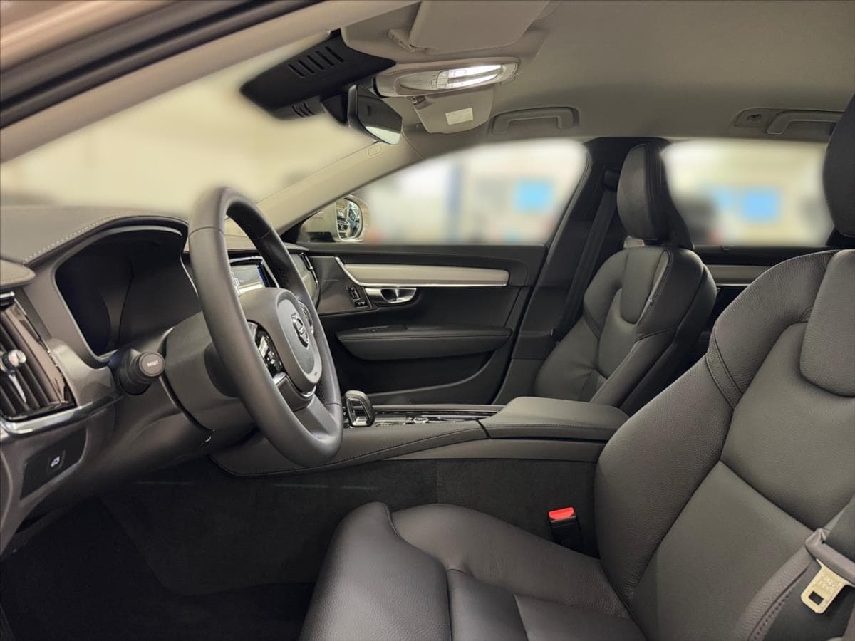 2023 Volvo V90 - 7
