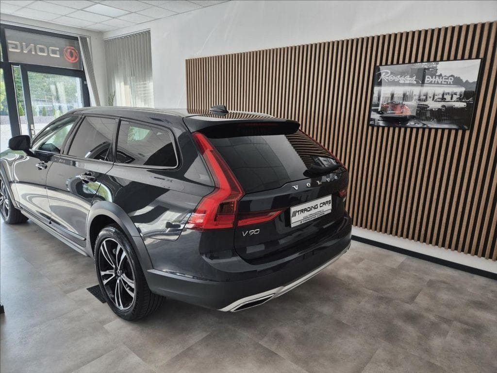 2020 Volvo V90 - 5