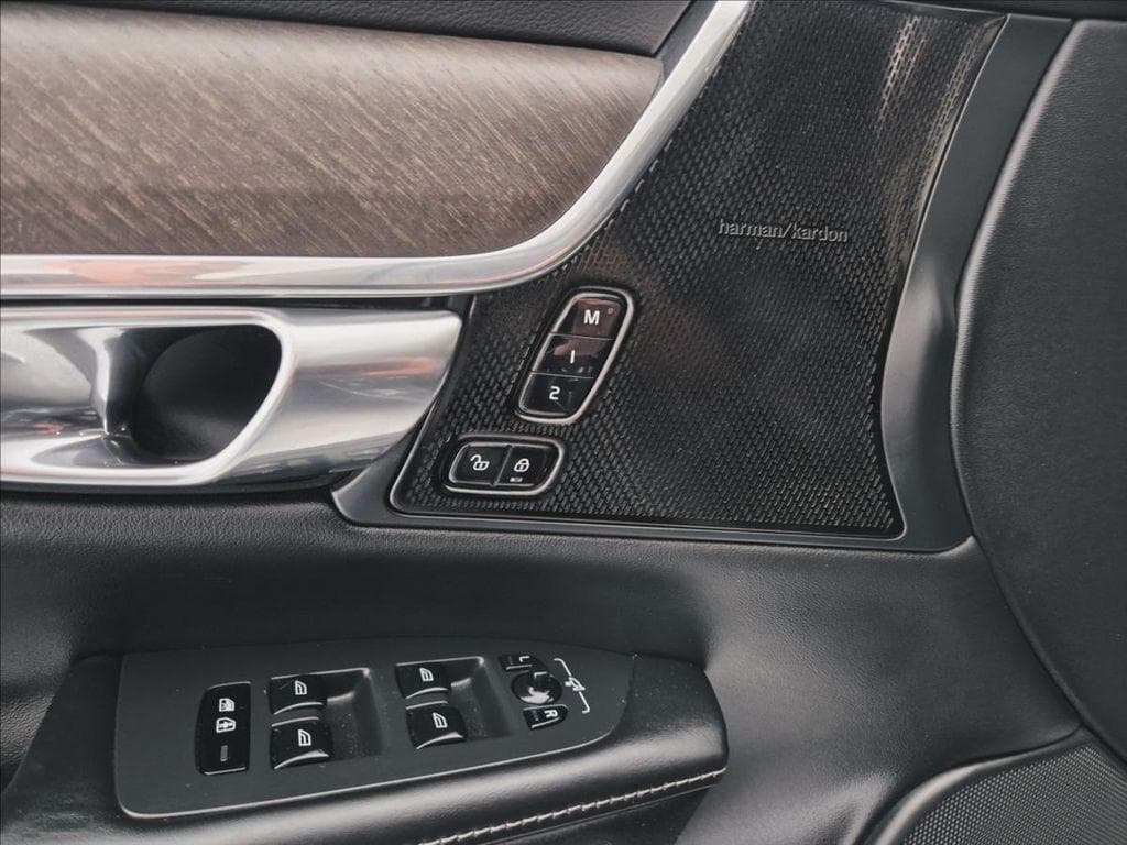 2020 Volvo V90 - 14