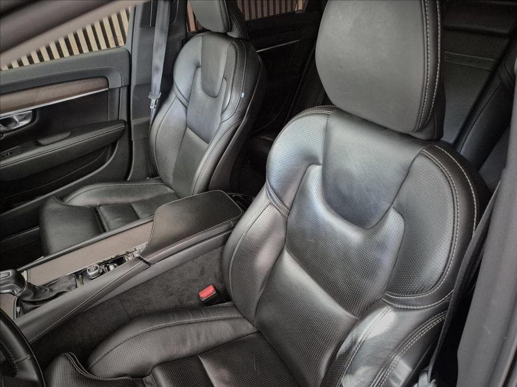 2020 Volvo V90 - 17
