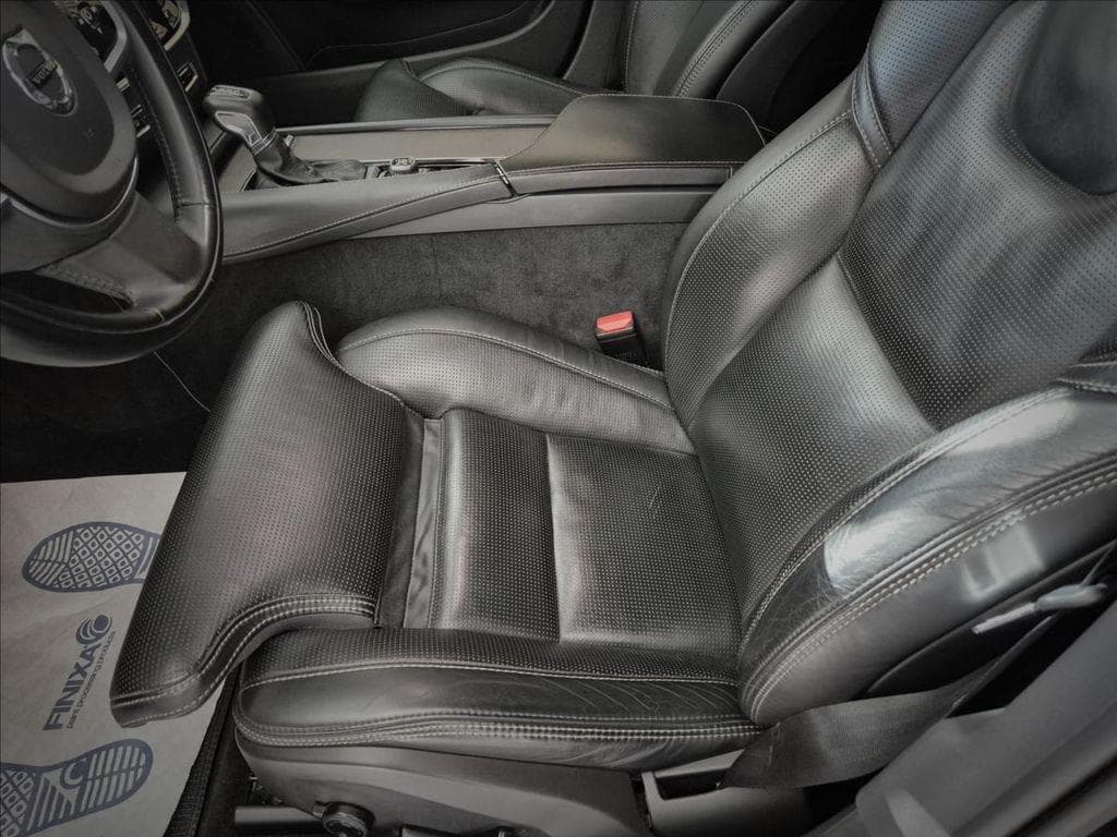 2020 Volvo V90 - 18