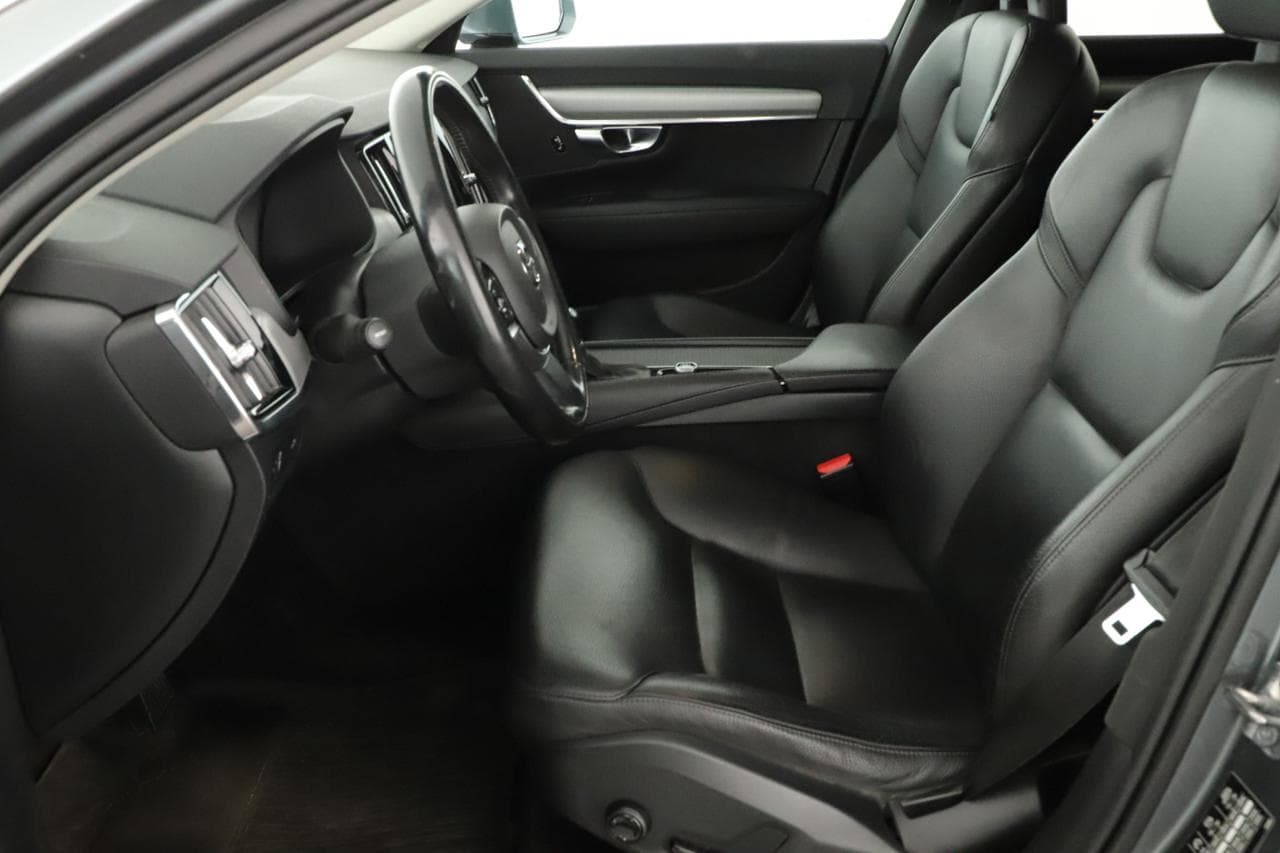 2018 Volvo V90 - 13
