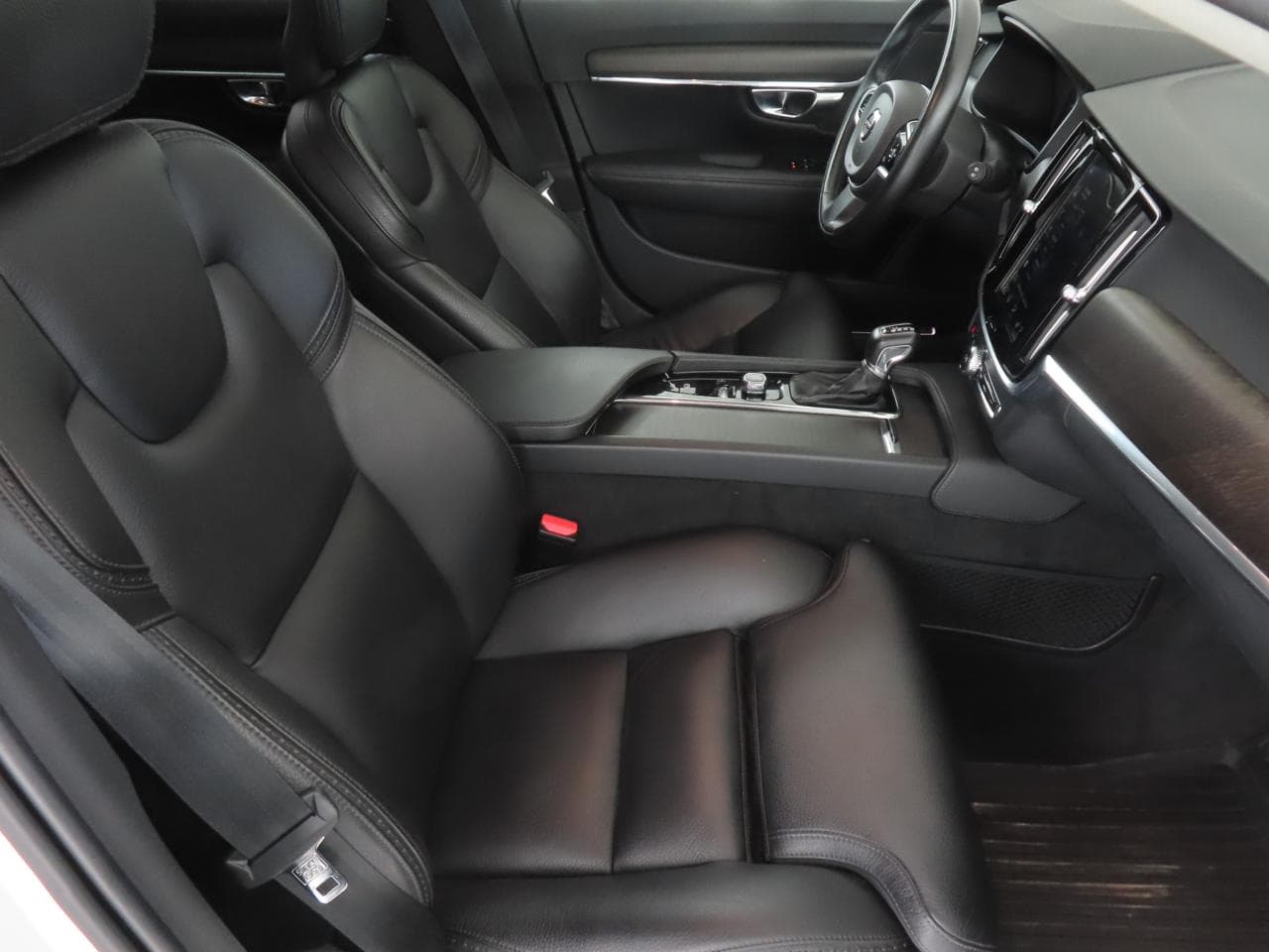 2018 Volvo V90 - 18