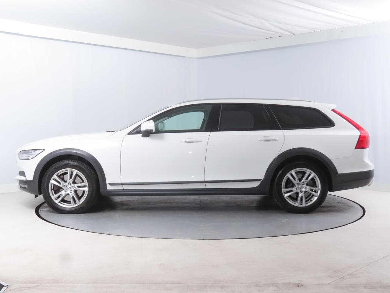 2018 Volvo V90 - 4