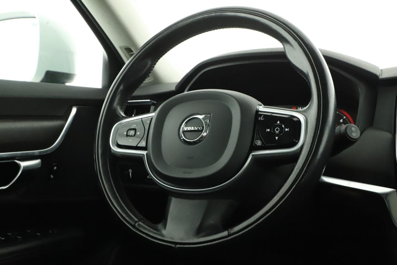 2019 Volvo V90 - 12