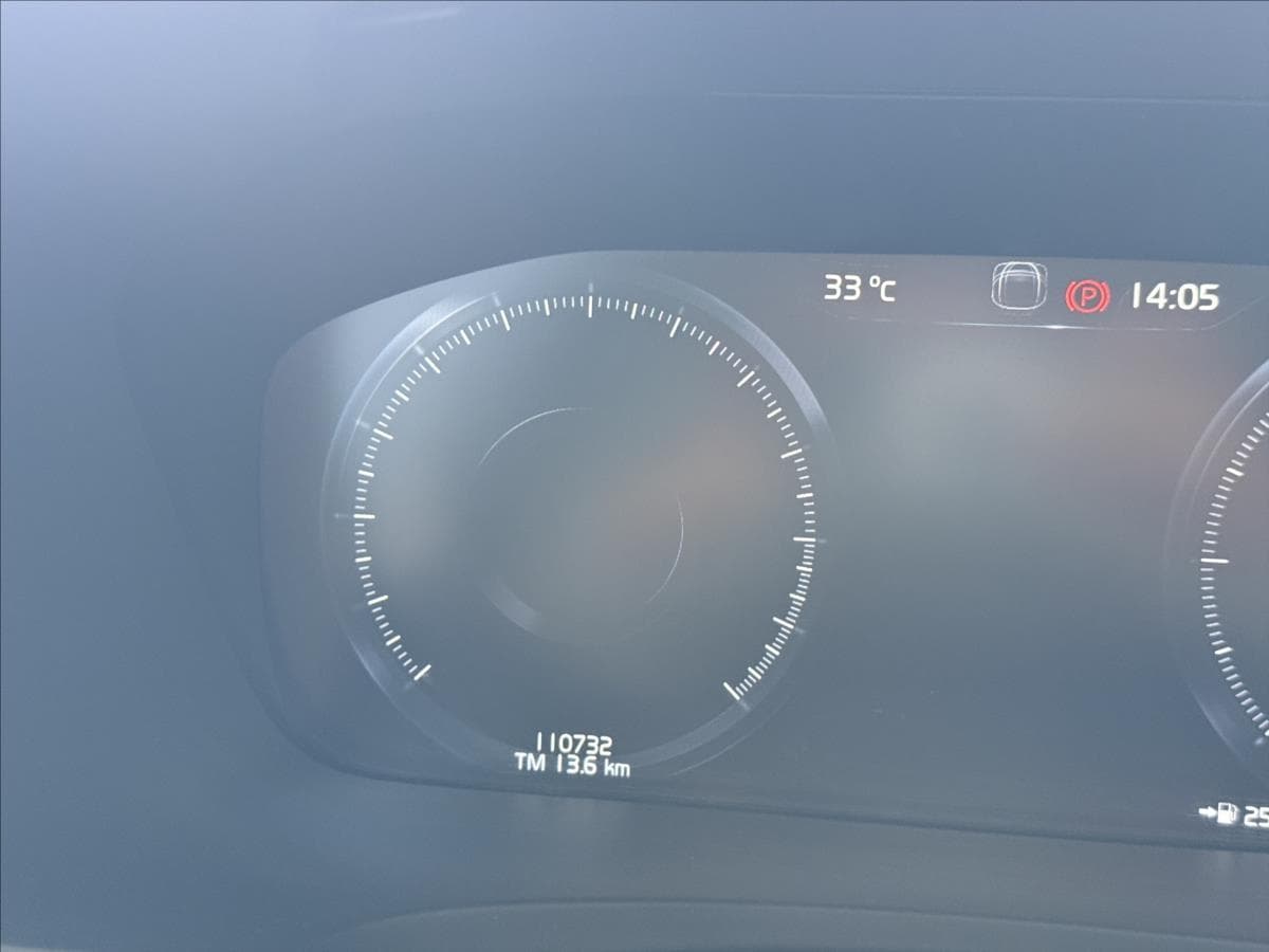 2019 Volvo V90 - 12