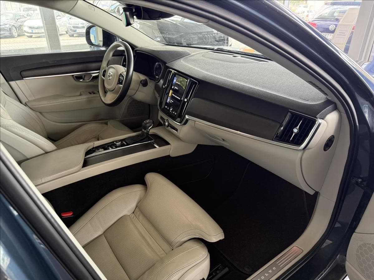 2019 Volvo V90 - 8