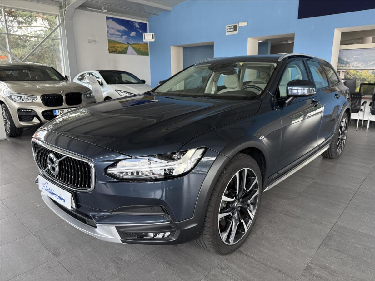 2019 Volvo V90 - 3