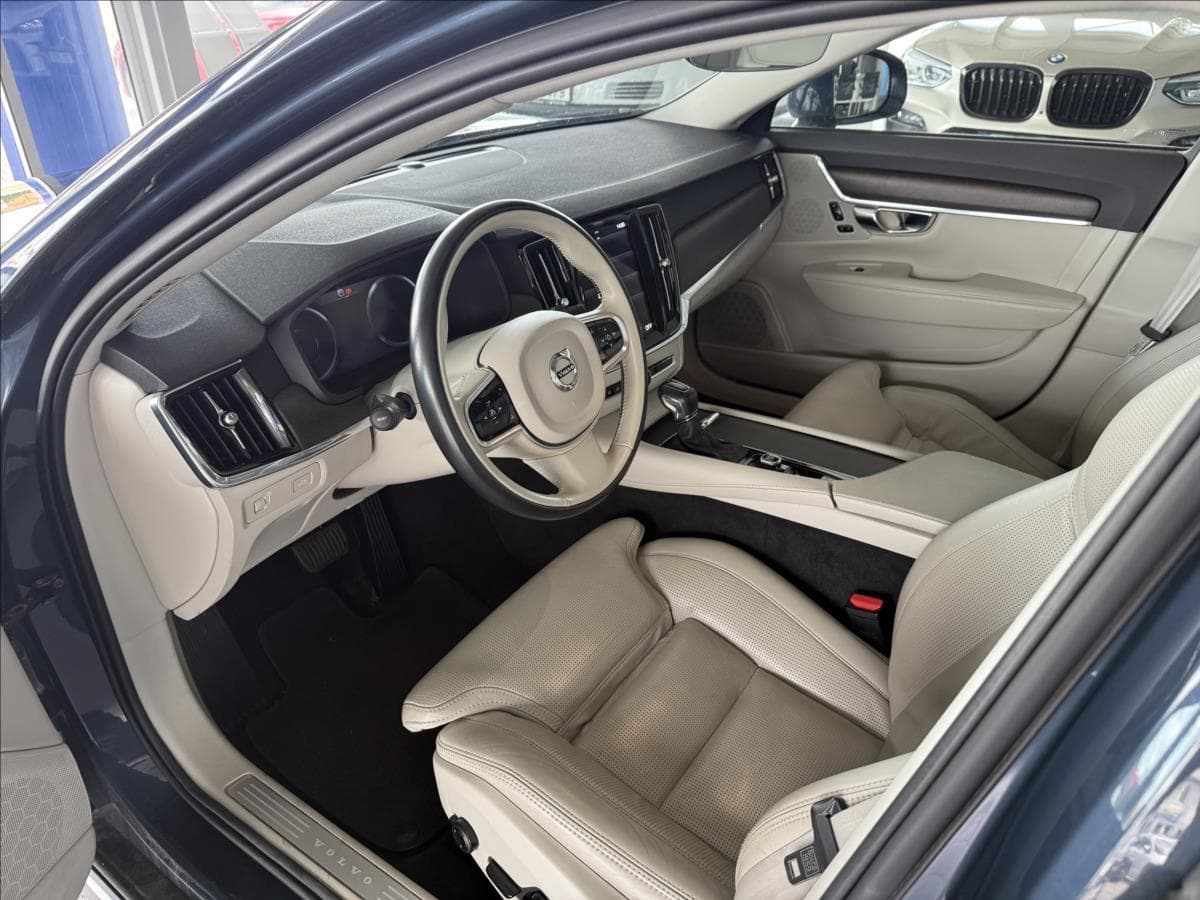 2019 Volvo V90 - 7