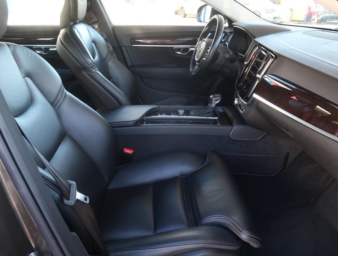2019 Volvo V90 - 16