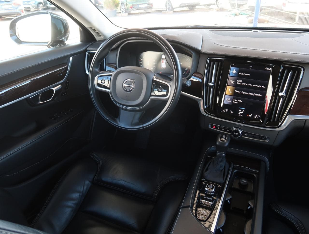2019 Volvo V90 - 11
