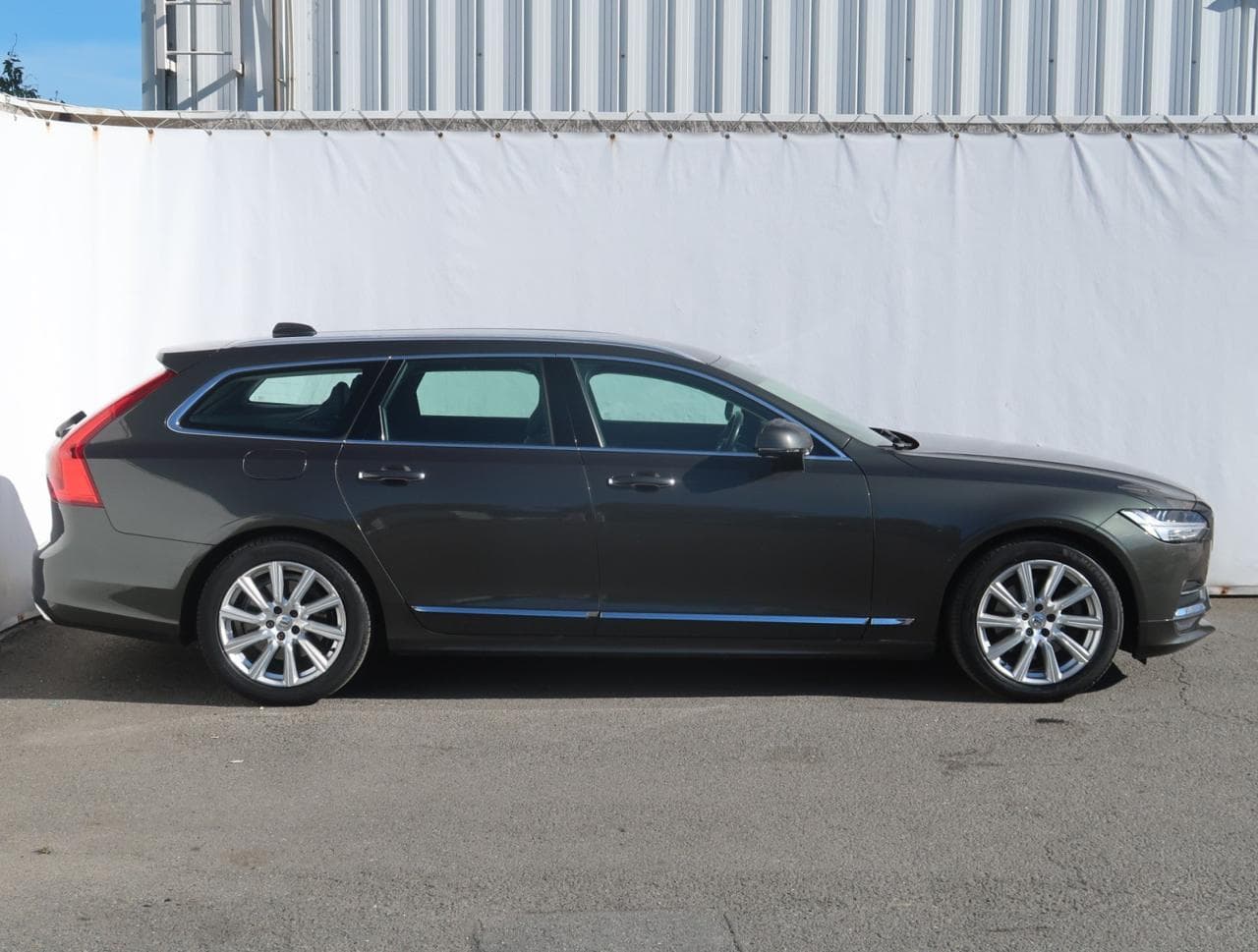 2019 Volvo V90 - 9