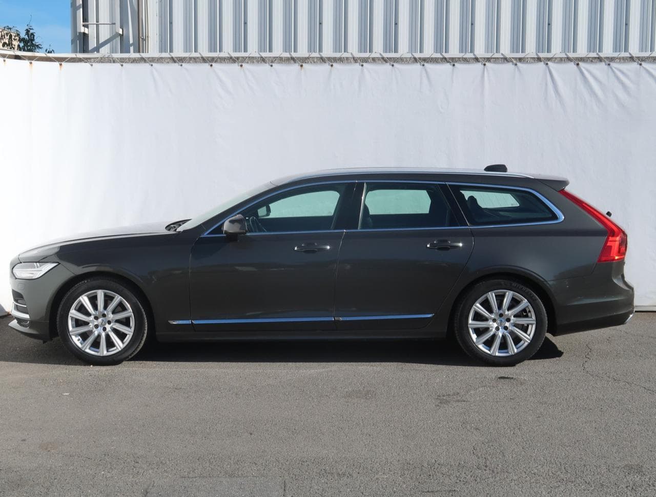 2019 Volvo V90 - 4