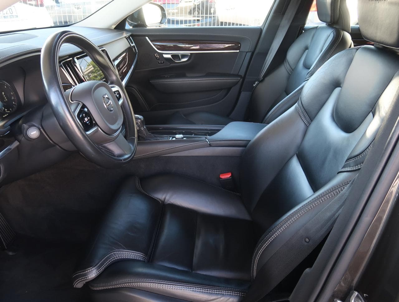 2019 Volvo V90 - 24
