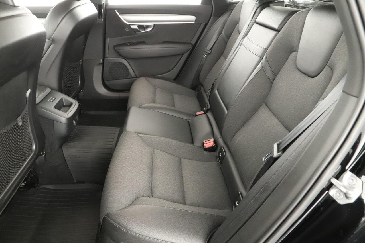 2018 Volvo V90 - 12