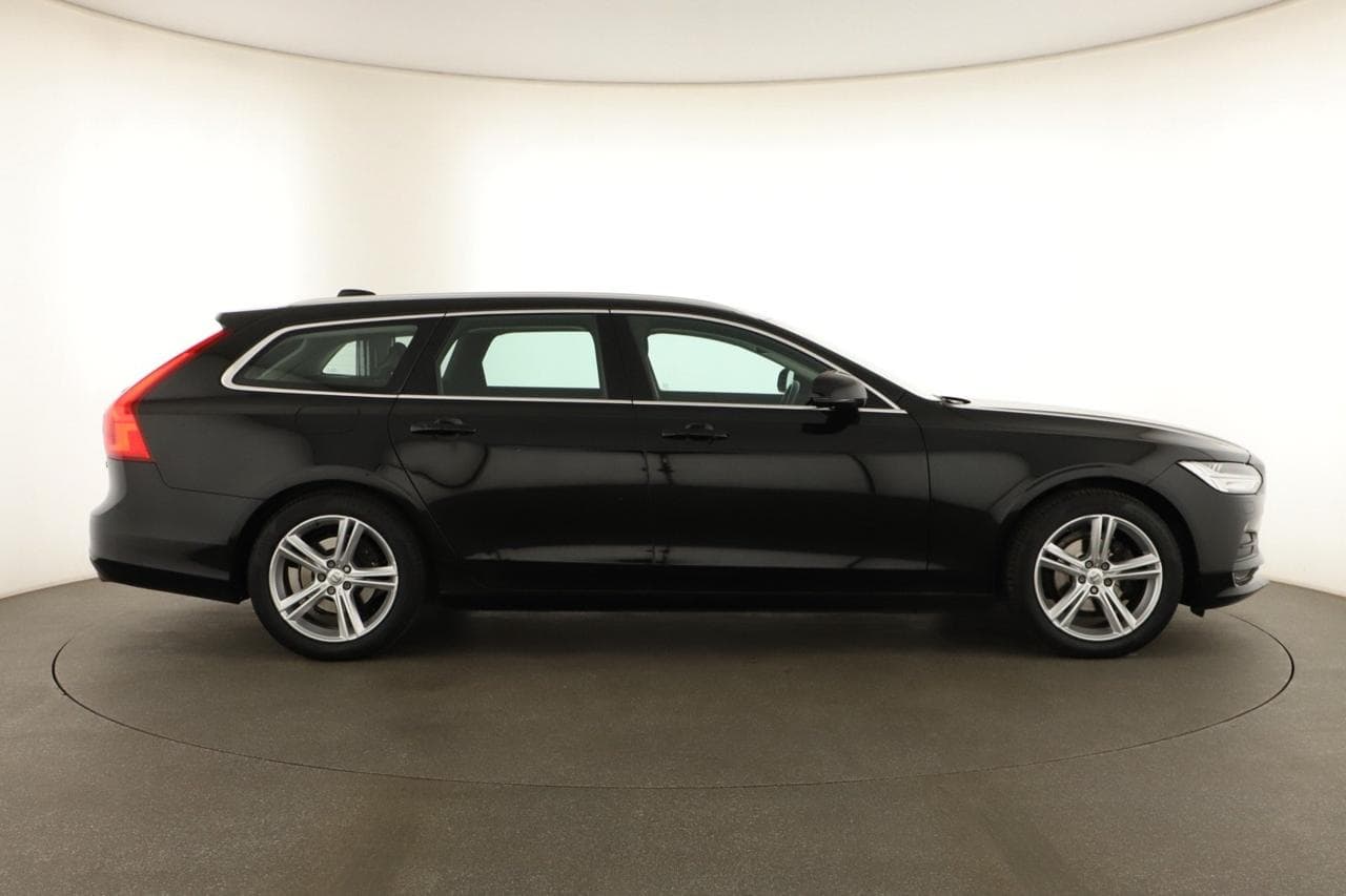 2018 Volvo V90 - 8